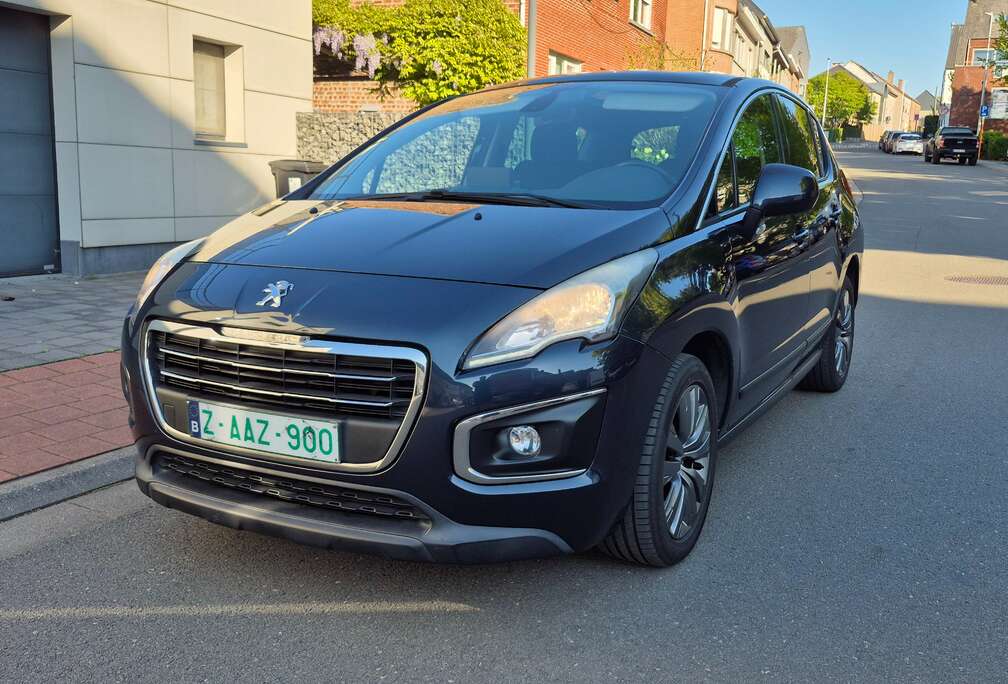 Peugeot 1.6 BENZINE. 2014. NAVI. CAMERA. PANORAMISCH  DAK  4900 EURO