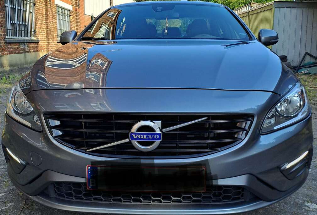 Volvo S60+2.0+D2+Momentum+R-Design