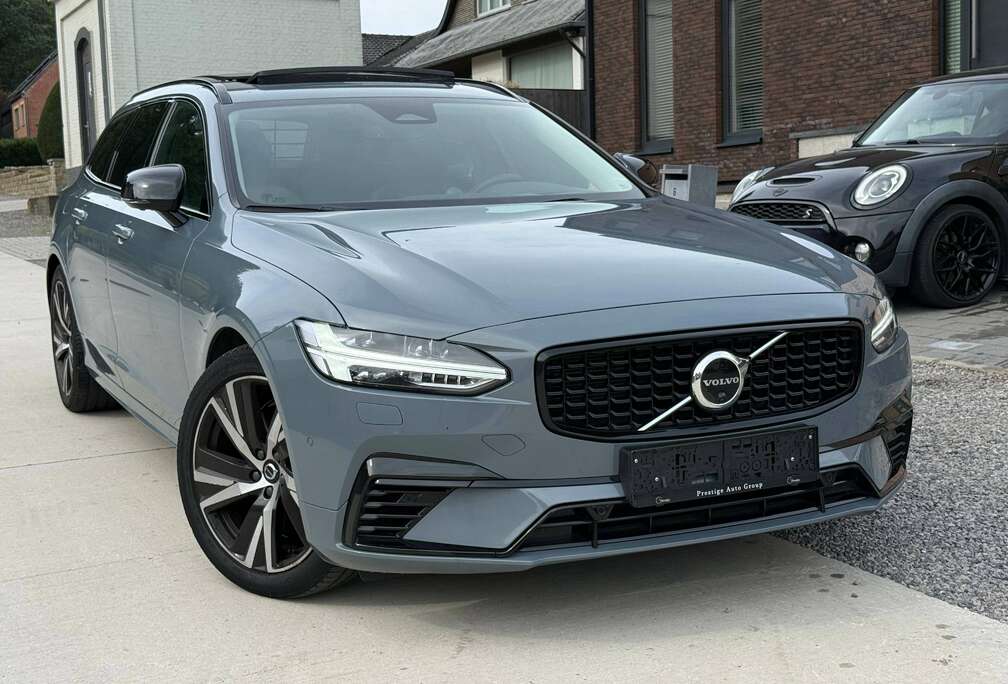 Volvo T6 Recharge AWD Ultra Dark *FULL*360*PANO*B&W*Headup*