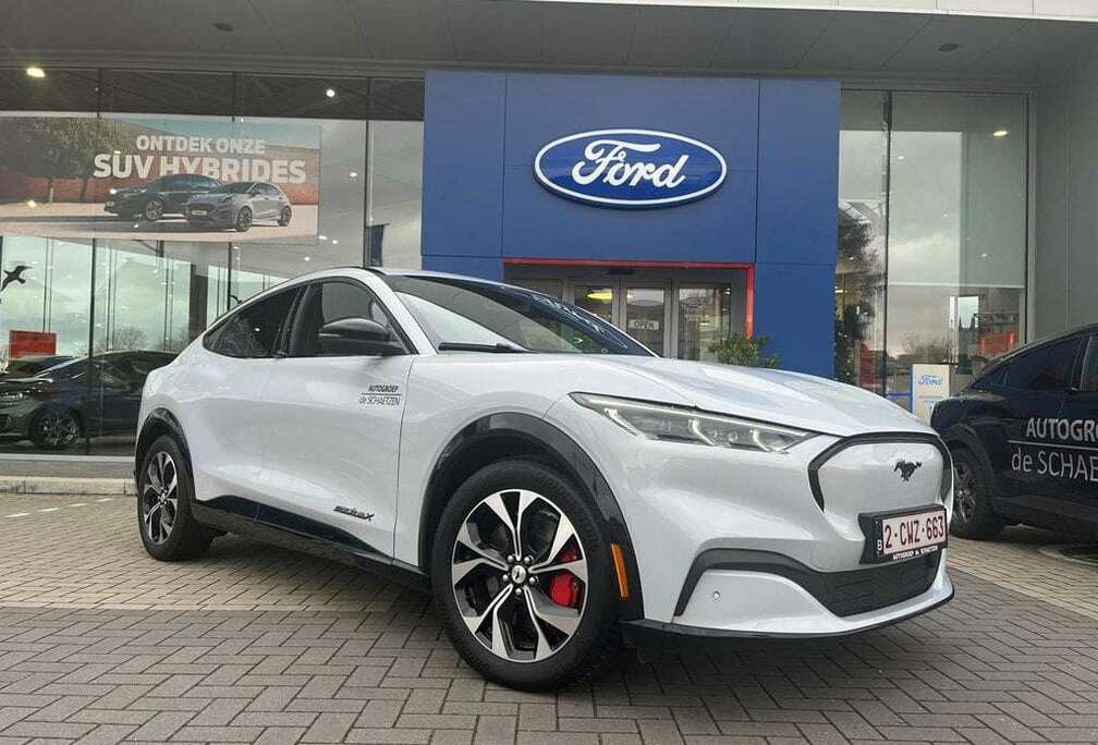 Ford Premium AWD Extended Range 99KWh Demo wagen // Te