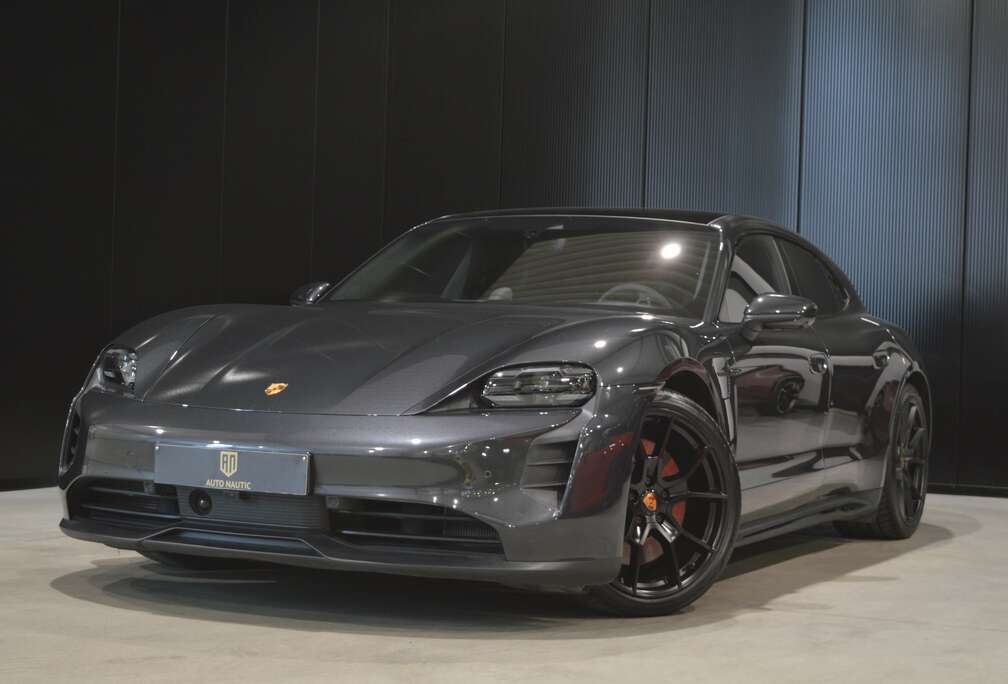 Porsche GTS Sport Turismo 1 HAND - 24.000 km - NEW