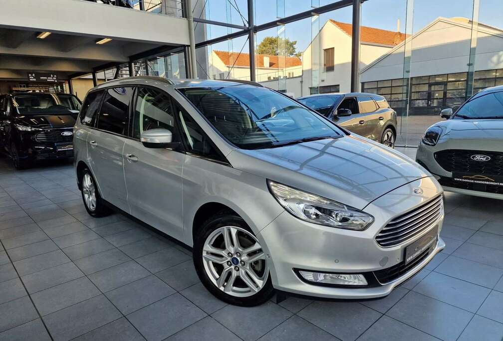 Ford TITANIUM BENZINE 7 ZITPLAATSEN SLECHTS 47000KM