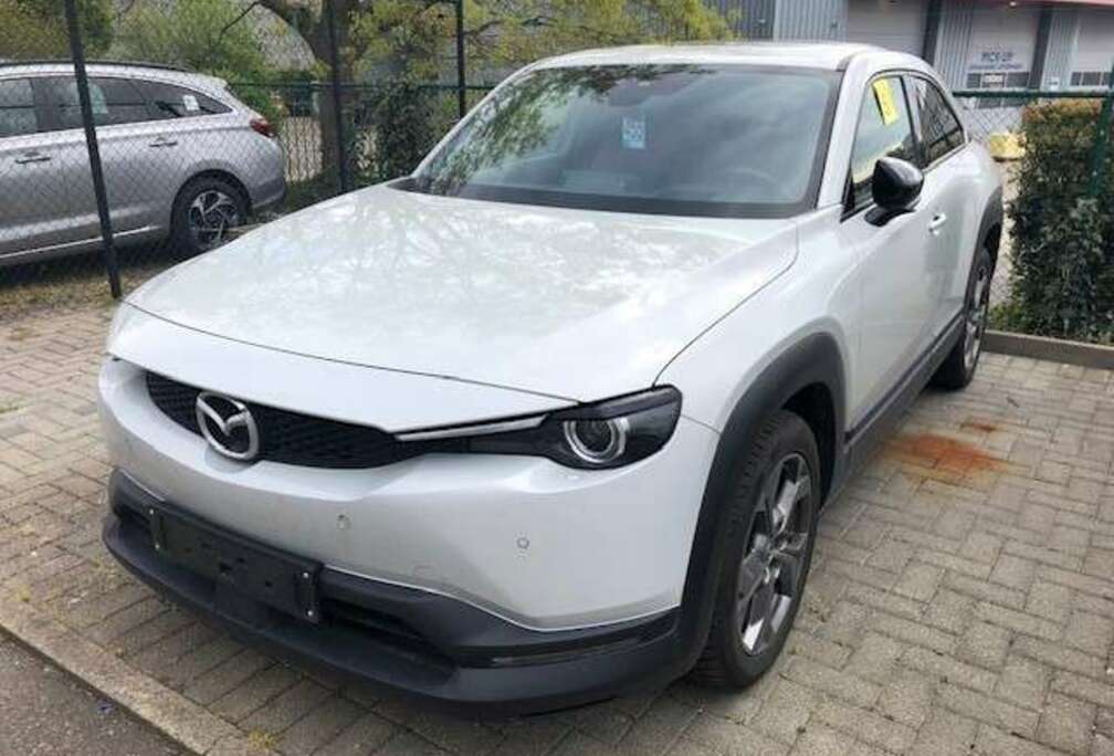 Mazda MAZDA E-SKYACTRIV 145 PK Skycruise Industria