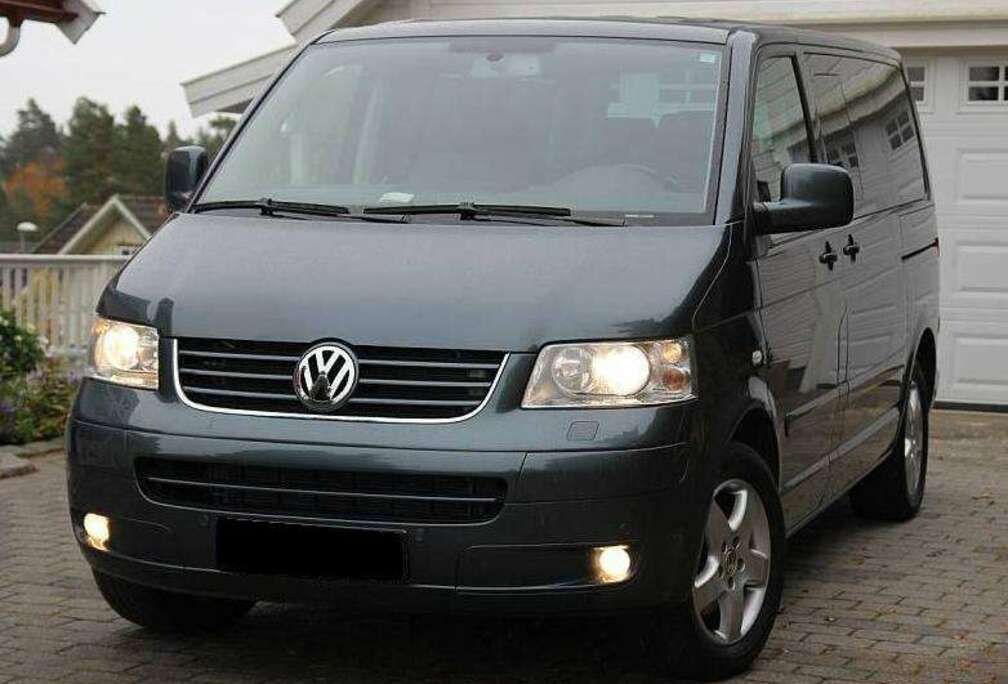 Volkswagen Multivan 2.5 TDi Family