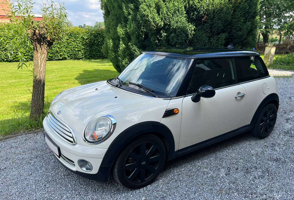 MINI Mini 1.6i Cooper / Sunroof / incl. Velgen met Winterbanden