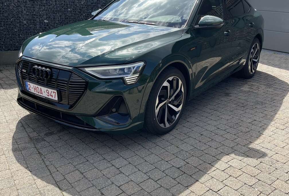 Audi 95 kWh 55 Sportback Quattro S line