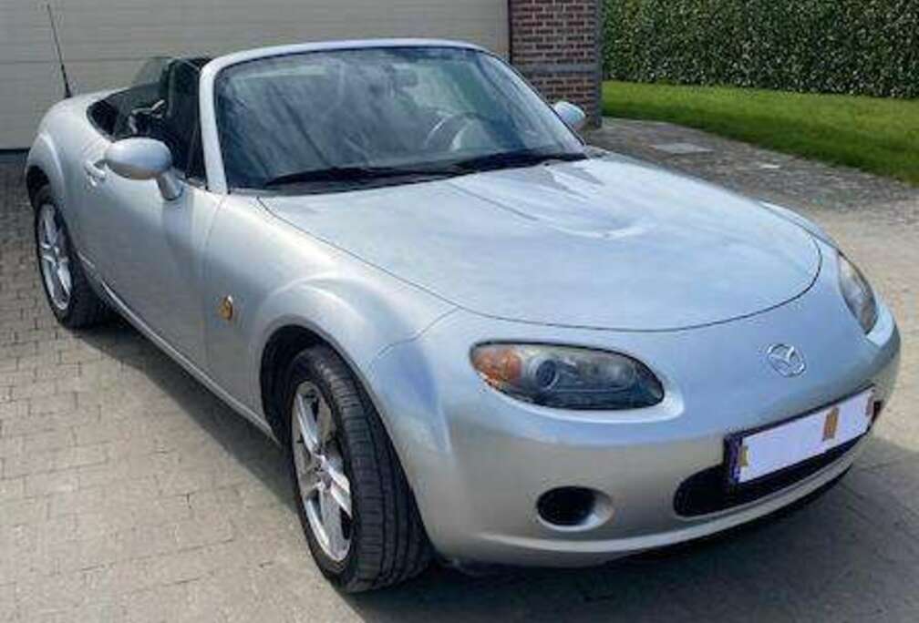 Mazda MX-5 1.8i 16v Active