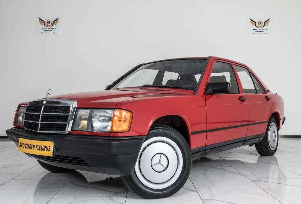 Mercedes-Benz E / 64.000KM