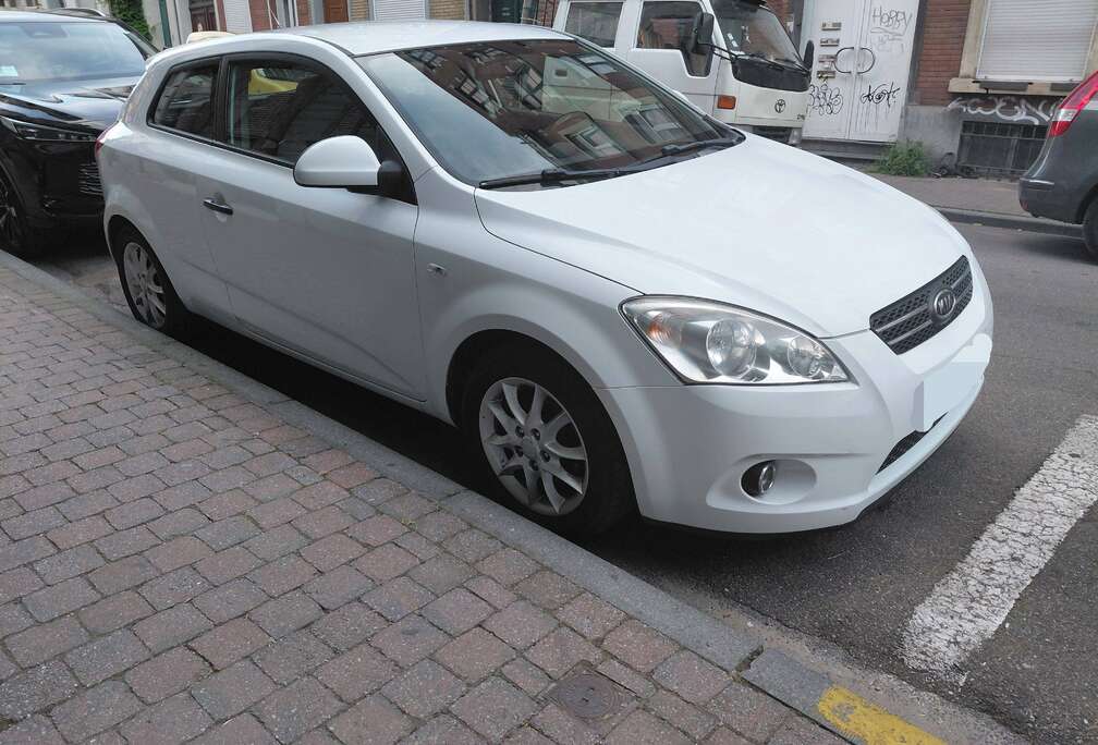 Kia Cee\'d 1.6 CRDi EX ISG EcoDynamics