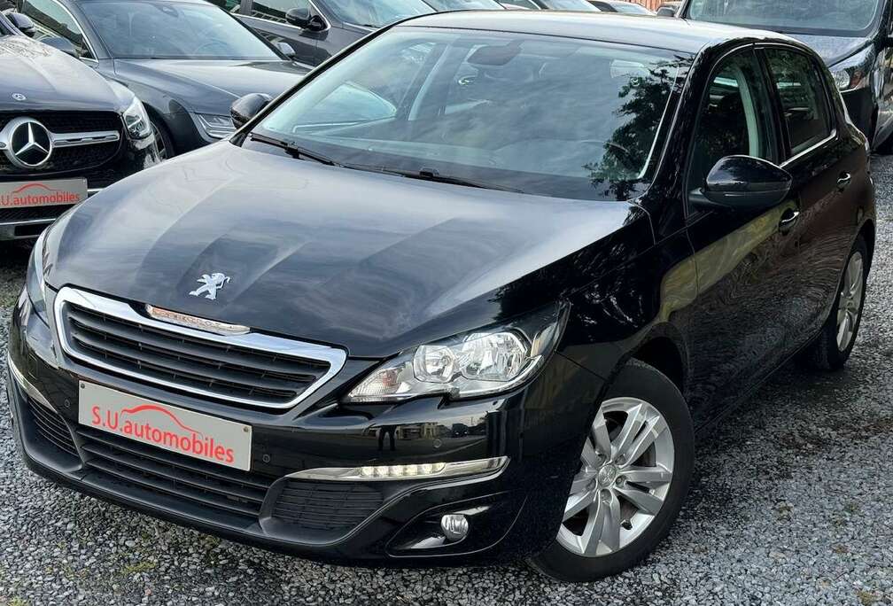 Peugeot 1.2 i Active Navi/Clim/Pdc/Jantes/Gar12M