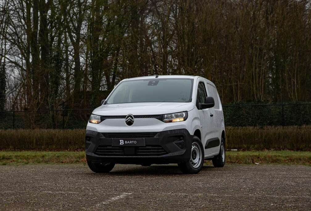 Citroen 100 PK  2-zit  Van Maat M  Camera  Parkeers...