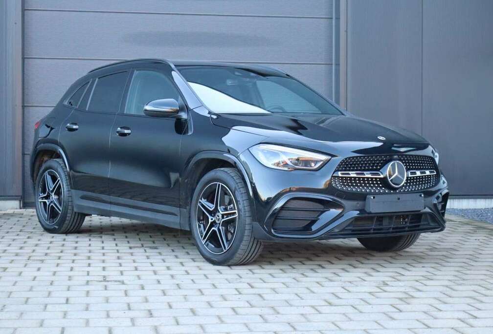 Mercedes-Benz GLA 250e AMG line - Carplay - Keyless - Cam - ACC