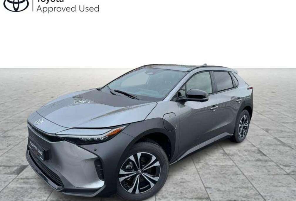 Toyota LWB EV 2WD AT Business Plus
