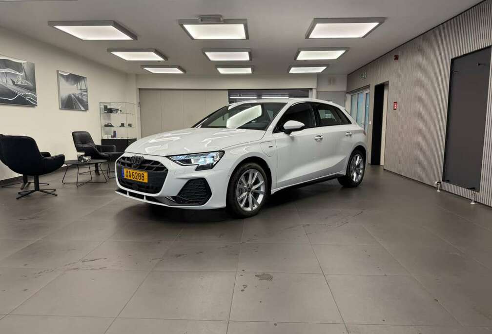 Audi Sportback S line TFSI e 204 CV / 150 kW S tronic