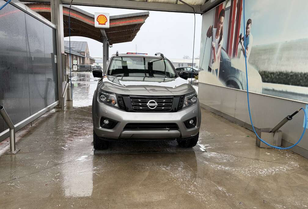 Nissan 2.3 dCi 4WD N-Guard
