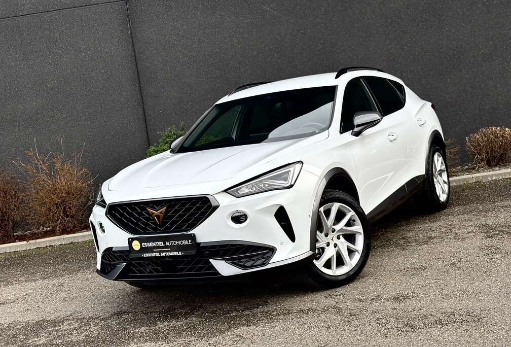 1.5 TSI*DSG*LED*NAVIGATION*CAMERA*JA18*CARPLAY*