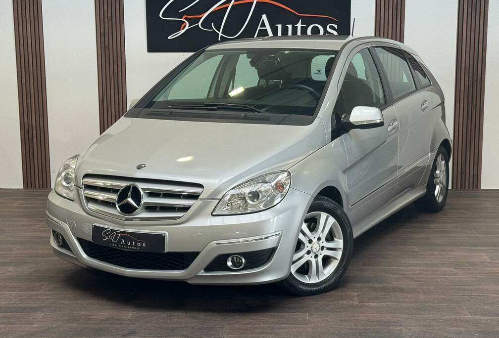 Mercedes-Benz CDI * 1ER PROPRIÉTAIRE * CARNET COMPLET *