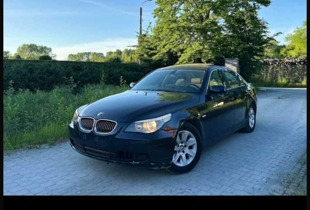 BMW 525i