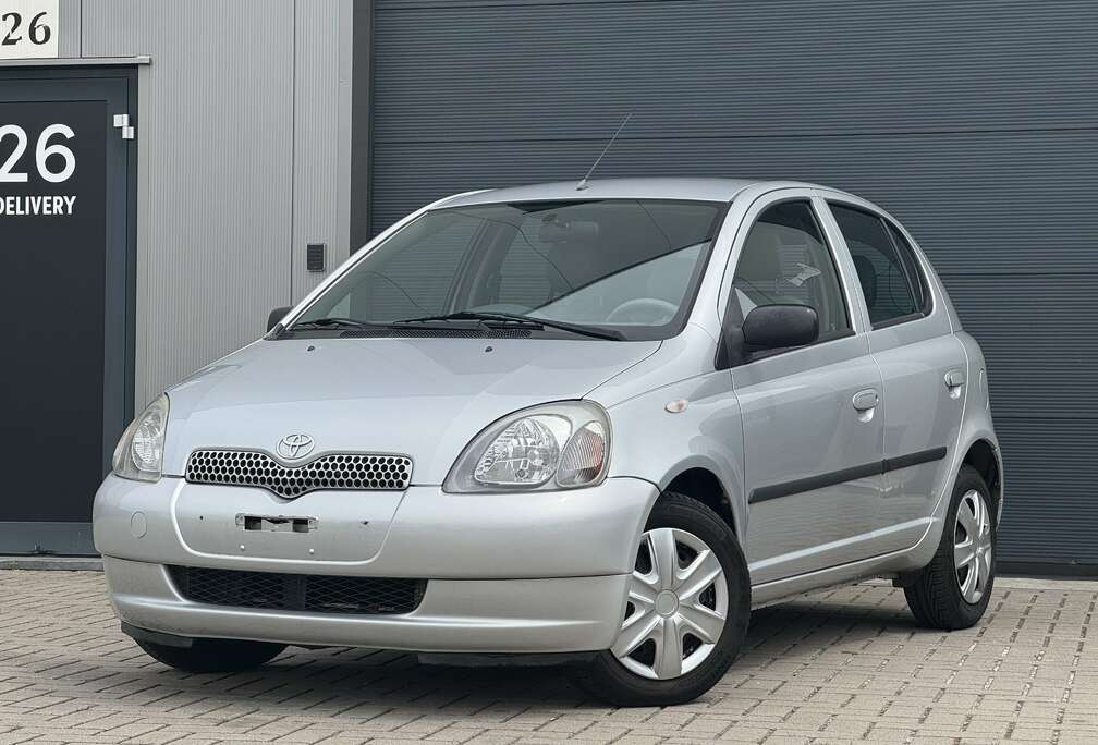 Toyota 1.3i 16v Linea Sol