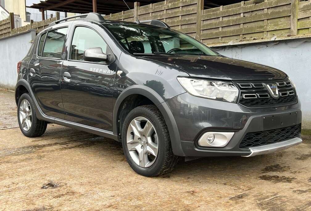 Dacia Stepway 0.9 TCe 90cv (navig airco Bluetooth 12 mois de garantie))