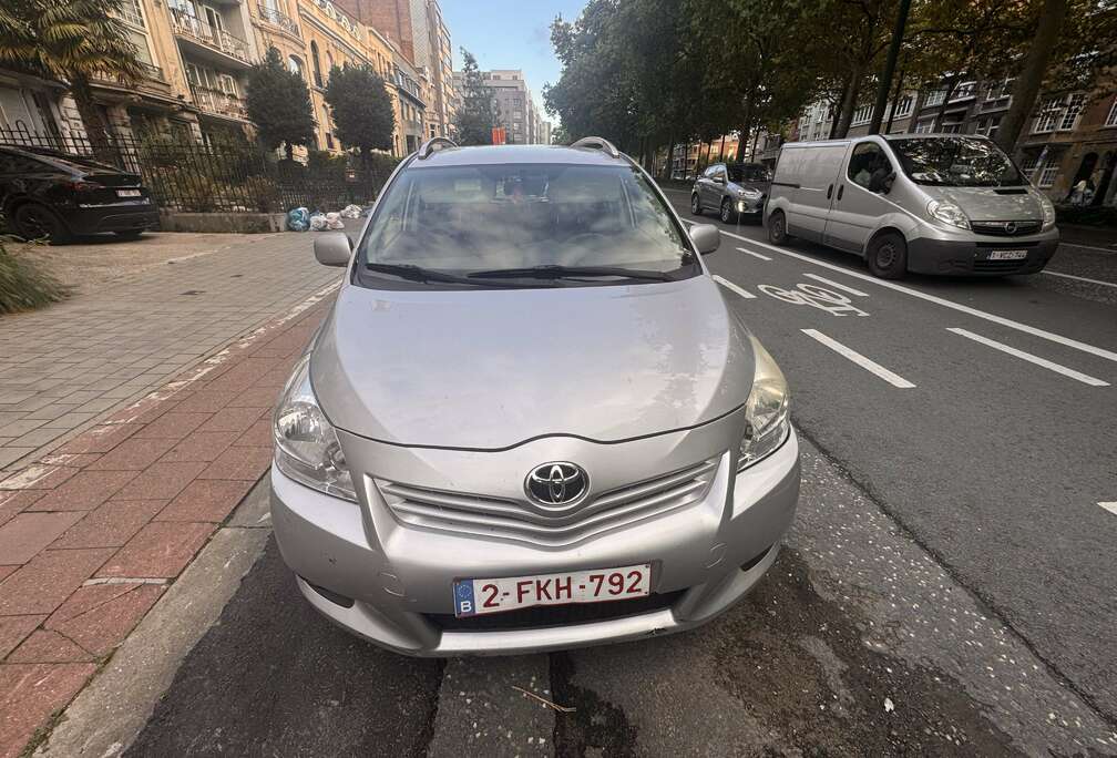 Toyota 2.0 D-4D Premium 7pl. DPF