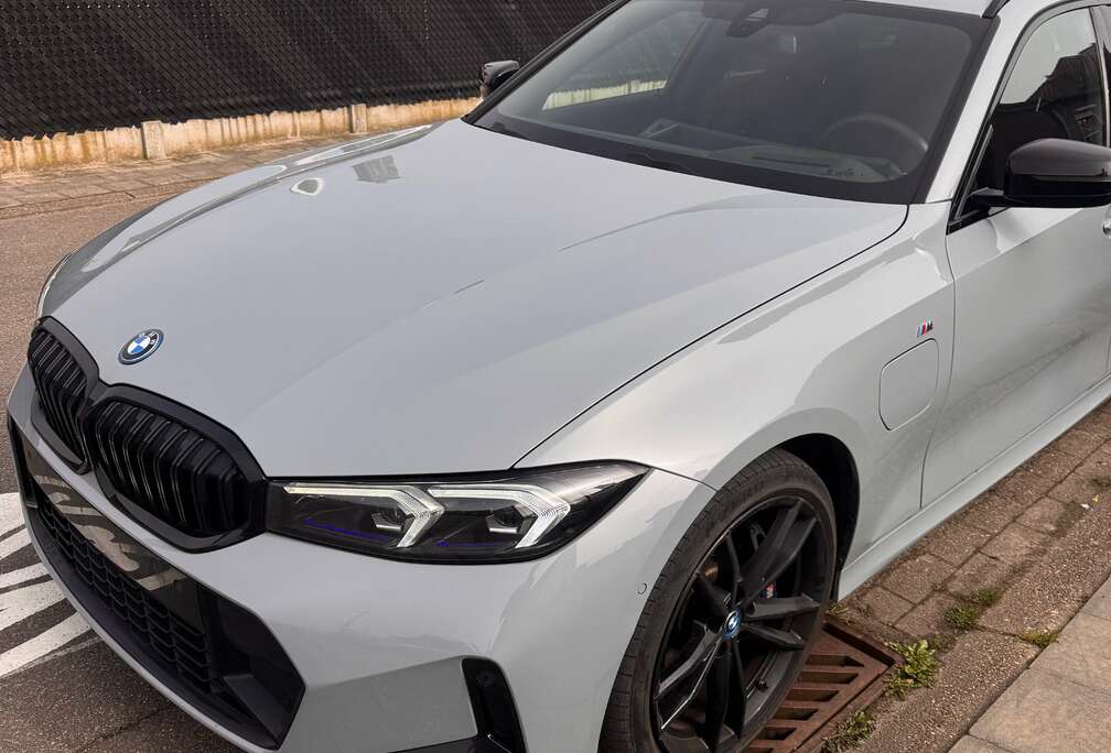 BMW Touring 330eXAS PHEV (215 kW)