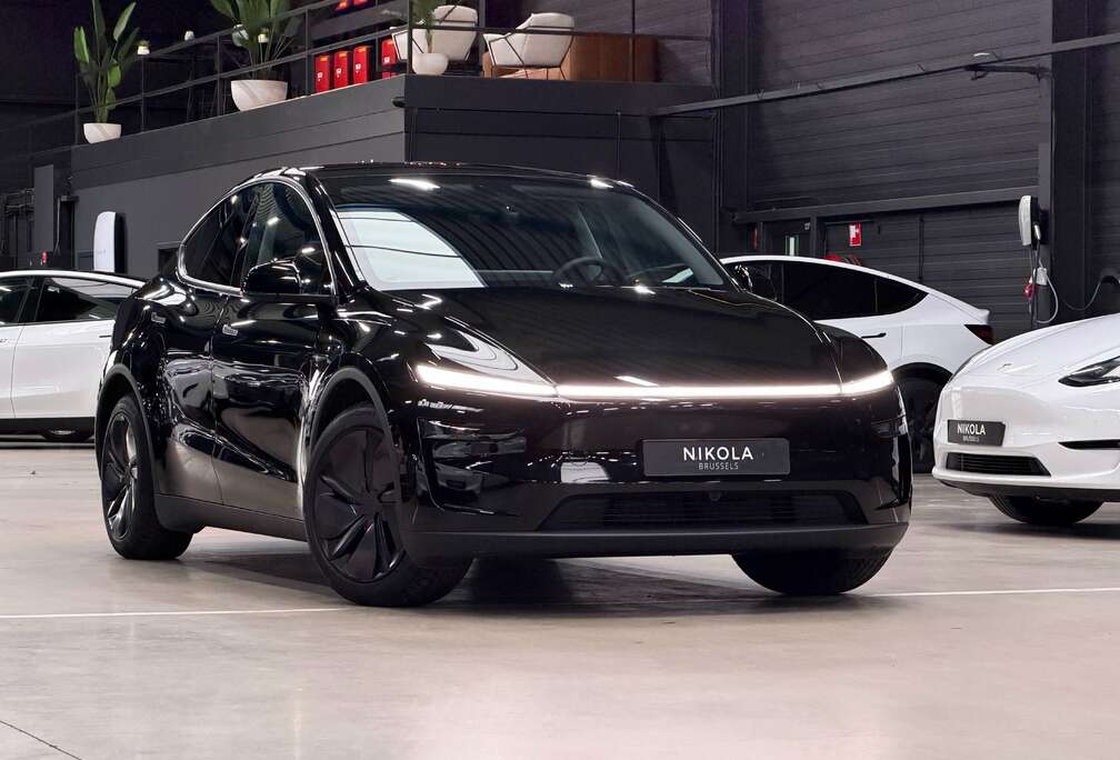 Tesla LONG RANGE AWD JUNIPER - ENHANCED AUTOPILOT