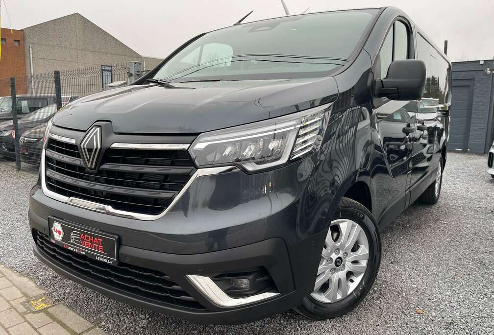 Renault Double Cab-L2-6PLAutomatTvac