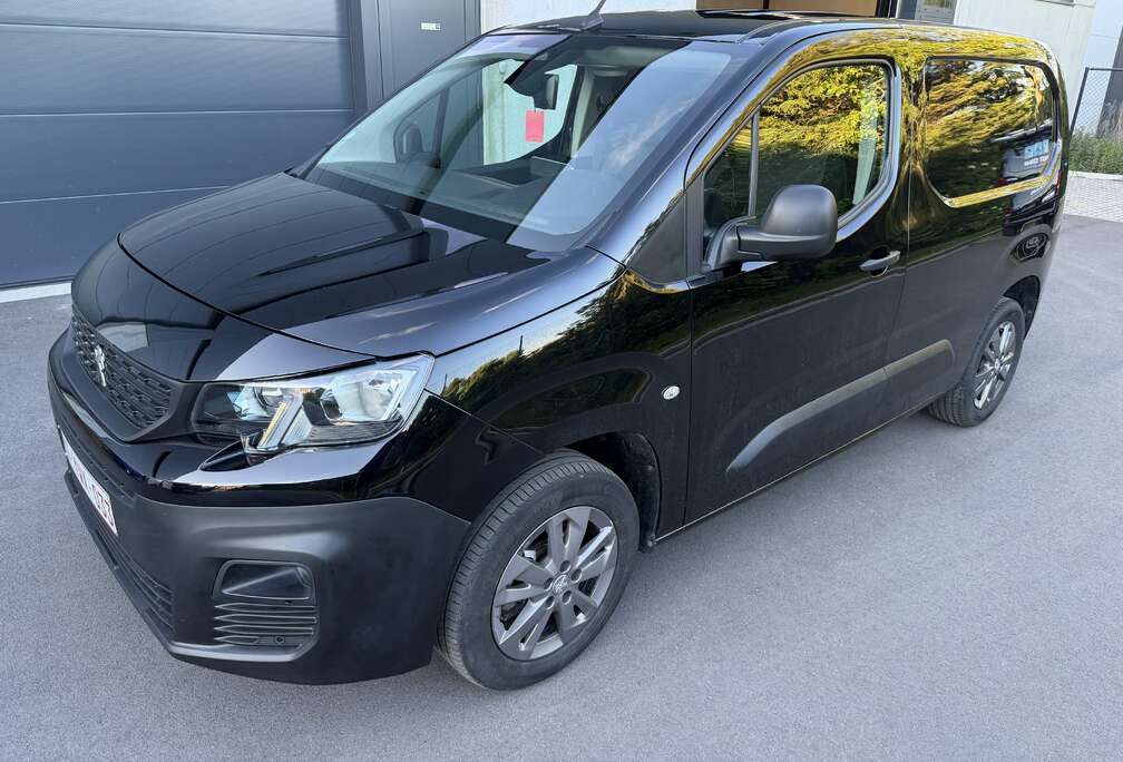 Peugeot 1.5 BlueHDi L1 STD Light Aspha.S/S(EU6.2