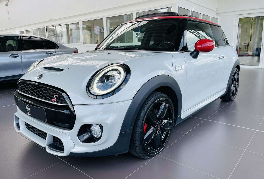 MINI 2.0iA *** GARANTIE + PACK JCW + TOIT PANO + LED + GPS PRO ***