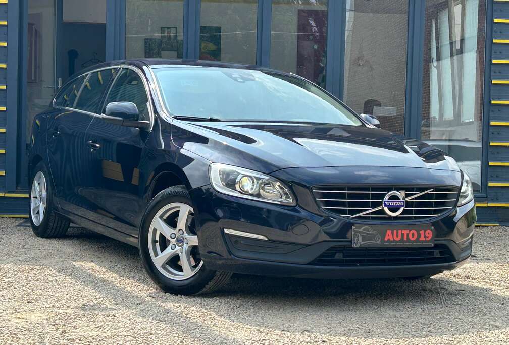 Volvo V60 2.0 D2 Dynamic (TVAC%21) (AUTOMATIQUE)