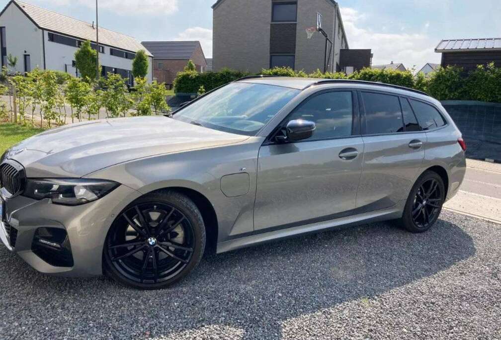 BMW Touring 320e