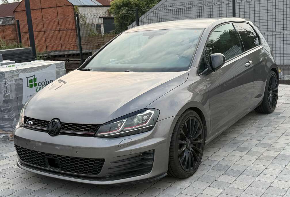 Volkswagen 1.6 TDi DSG - LOOK GTD - Xénon - 3 Portes - Euro 5