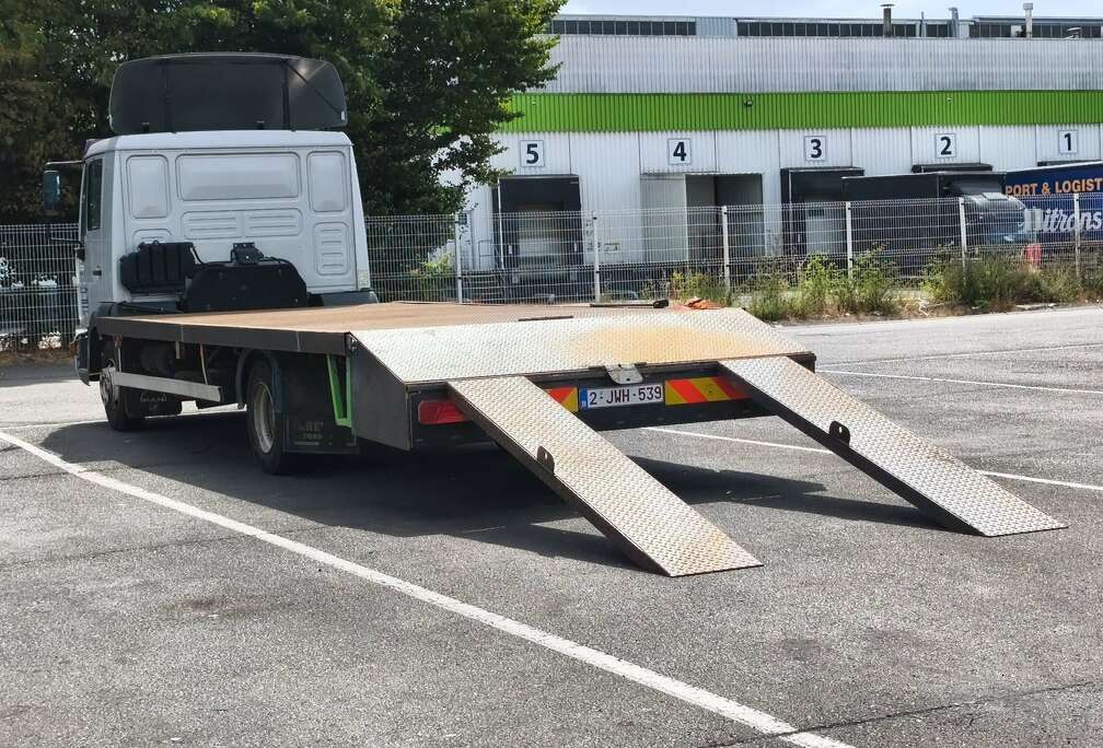 7490kg full entretenu en très bon état