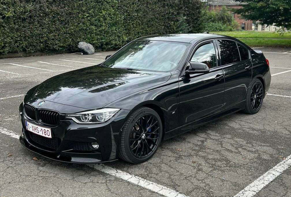 BMW 330i