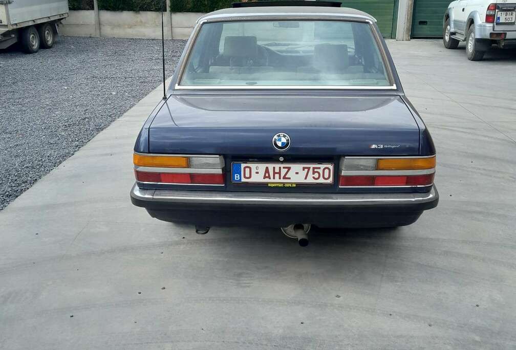 BMW 520i