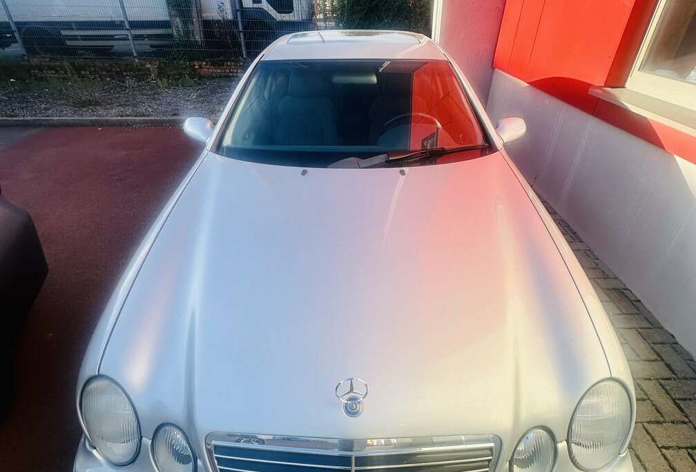 Mercedes-Benz Elegance