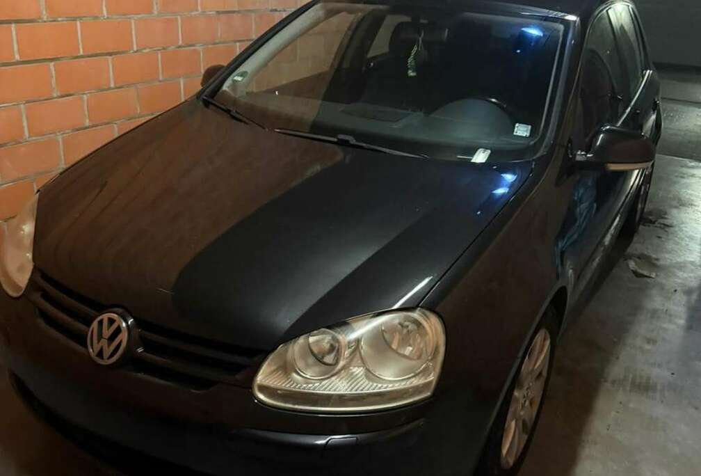 Volkswagen Golf 1.6i 16v FSI Comfortline Tiptronic