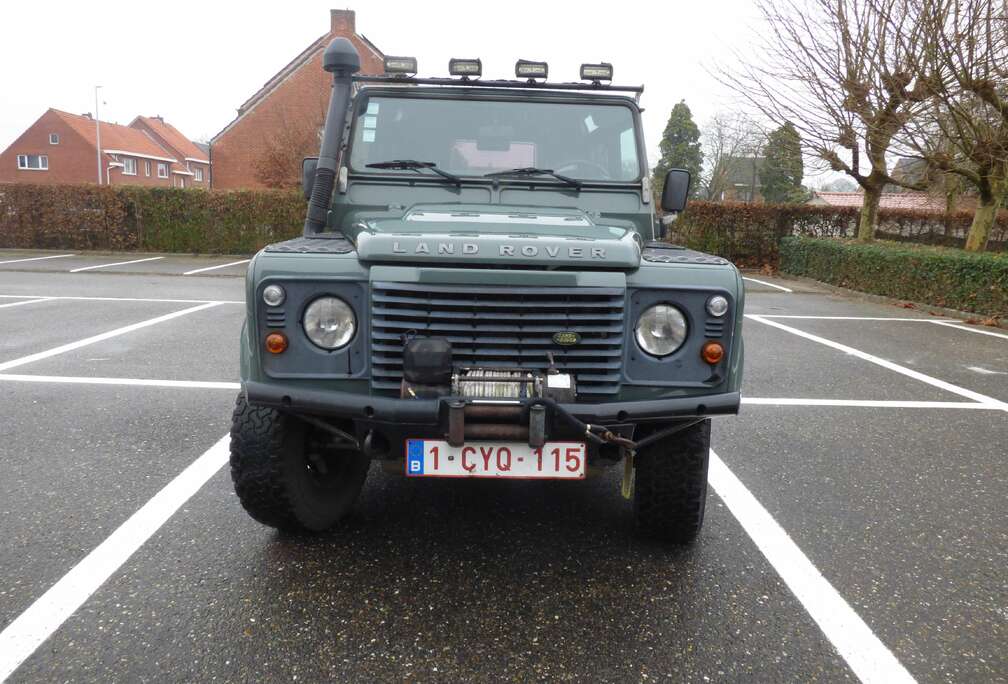 Land Rover Defender 90 DPF Station Wagon E