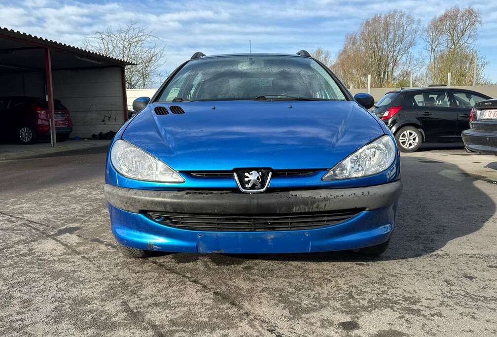 Peugeot 1.4i /MARCHAND/EXPORT/TELLE QUELLE