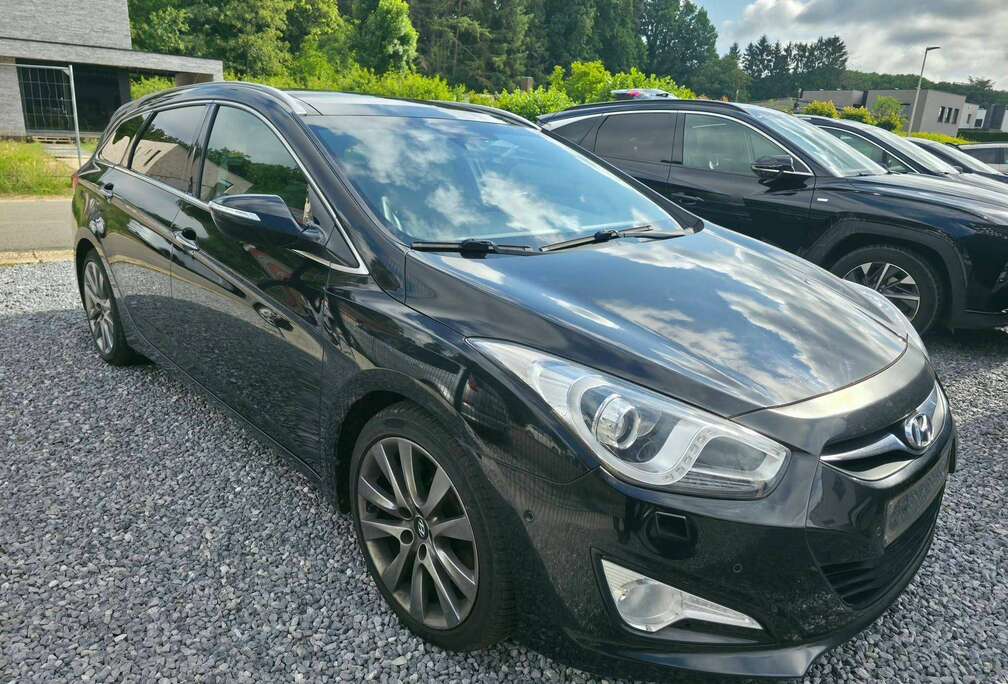Hyundai SW 1.7 CRDi Executive Full Option