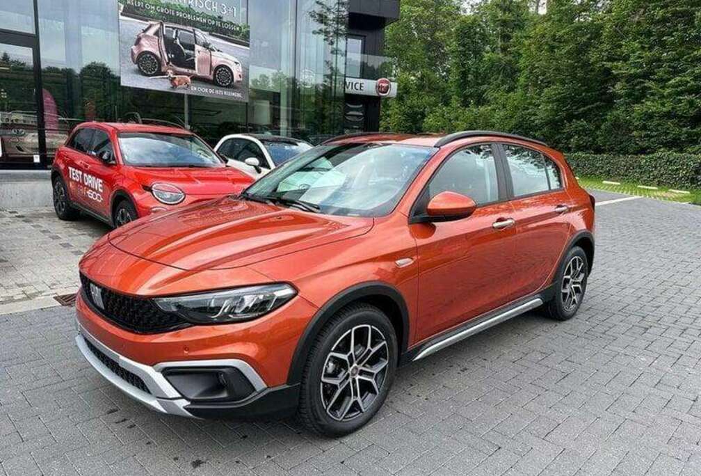Fiat 1,5i HYBRID 130pk CROSS