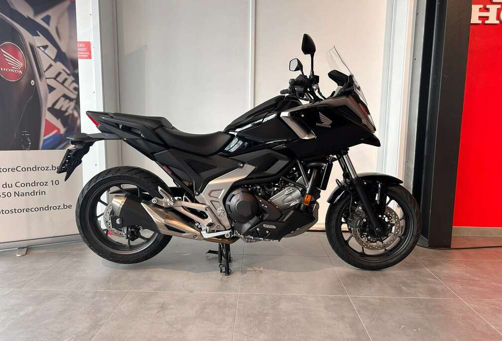 Honda NC750X DCT6