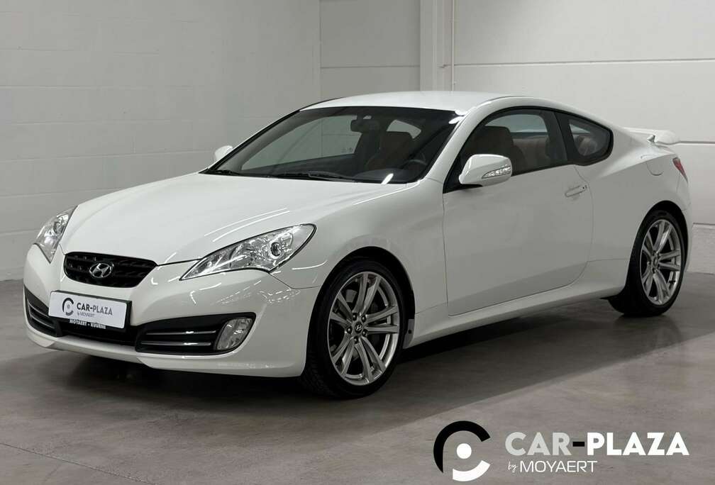 Hyundai Genesis Coupé T-GDI 2.0