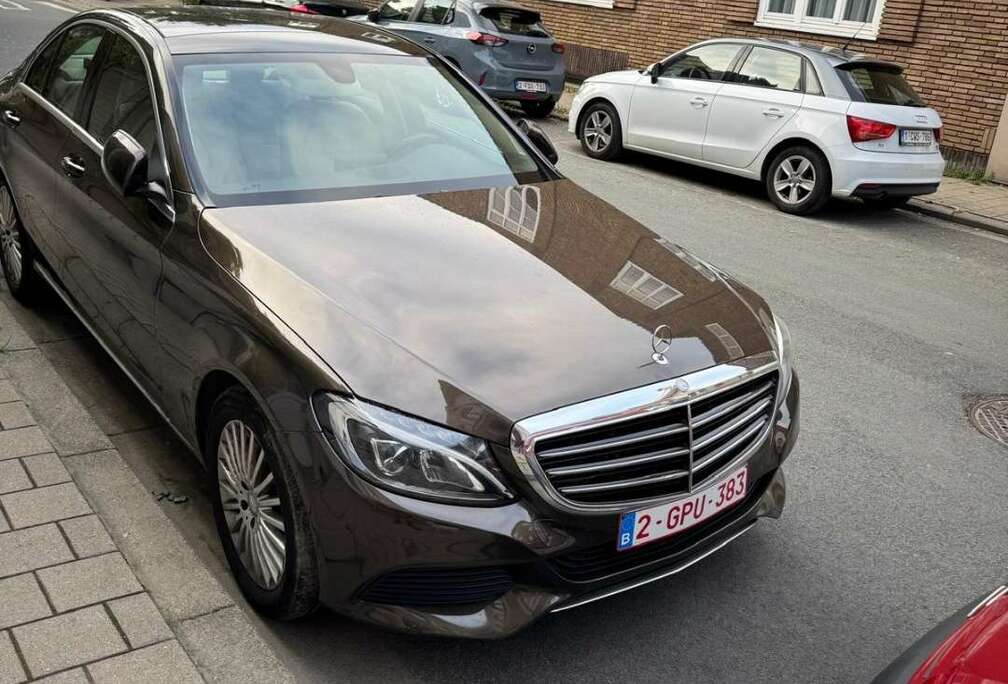 Mercedes-Benz C 180 9G-TRONIC Exclusive