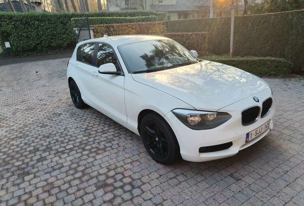 BMW Benzine inclusief extra set zomerbanden + velgen