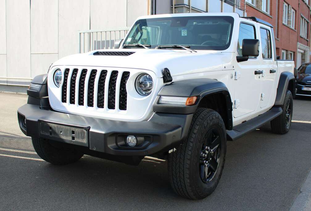 Jeep 3.0 V6 4WD 5 PLACES UTILITAIRE // 39628 € + TVA //