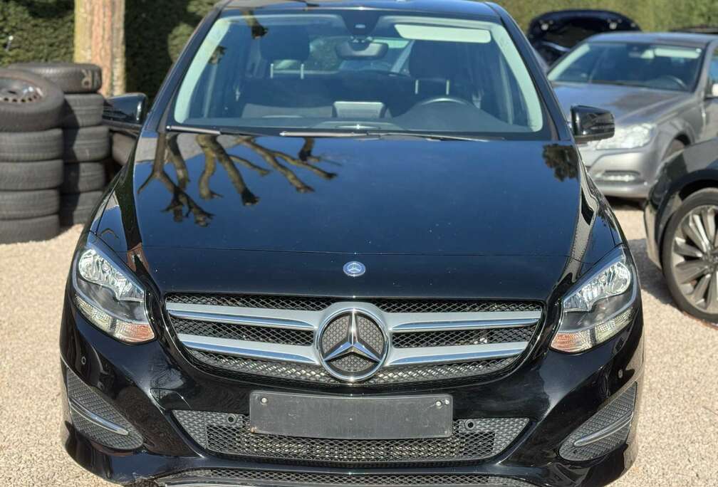 Mercedes-Benz benzine - Navi - FULL HISTORY - 85000KM - GARANTIE