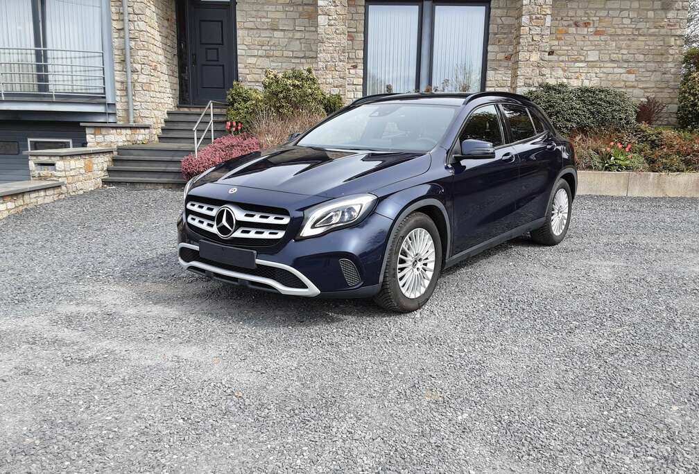 Mercedes-Benz GLA 180 D