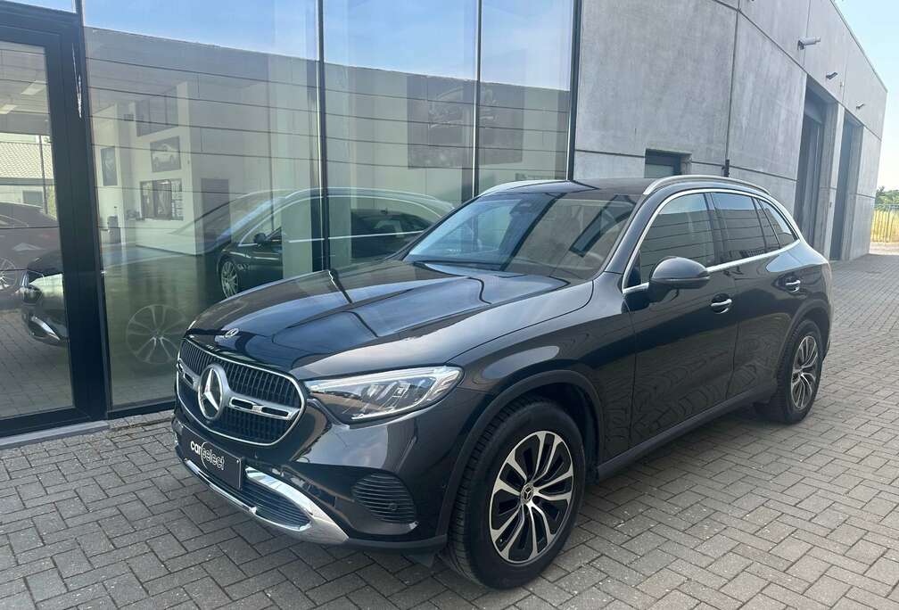 Mercedes-Benz GLC 220 d 4-MATIC Avantgarde